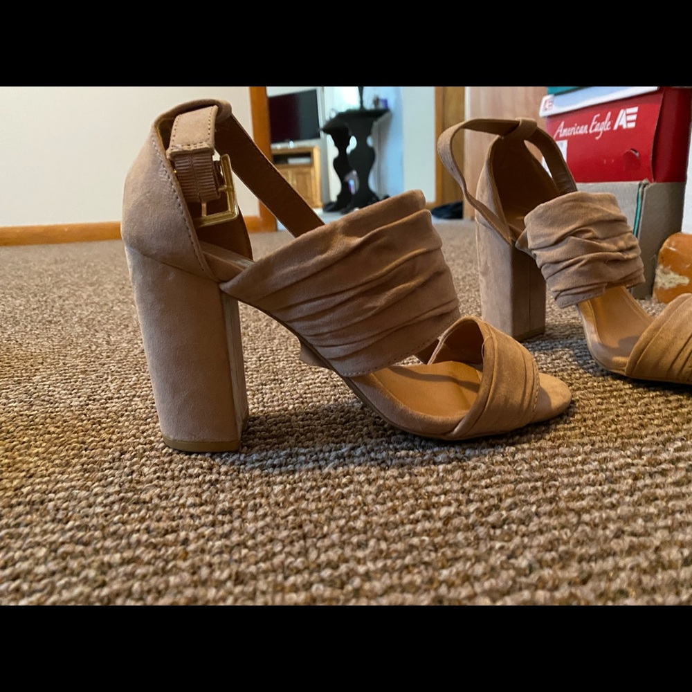 Tan pink heels